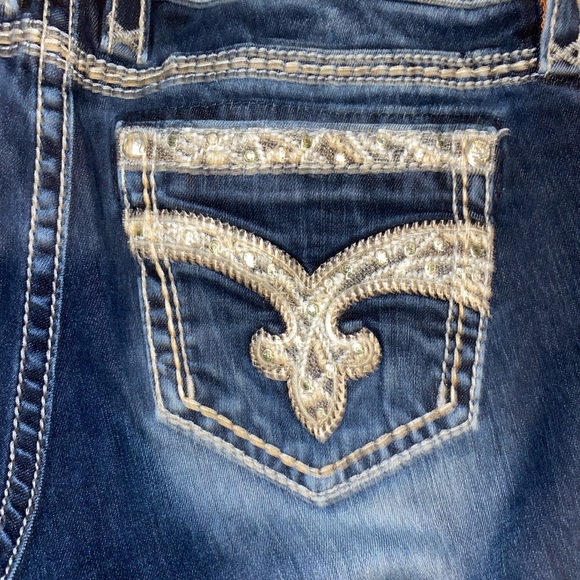 COPY - Rock Revival Jeans - Picture 8 of 8